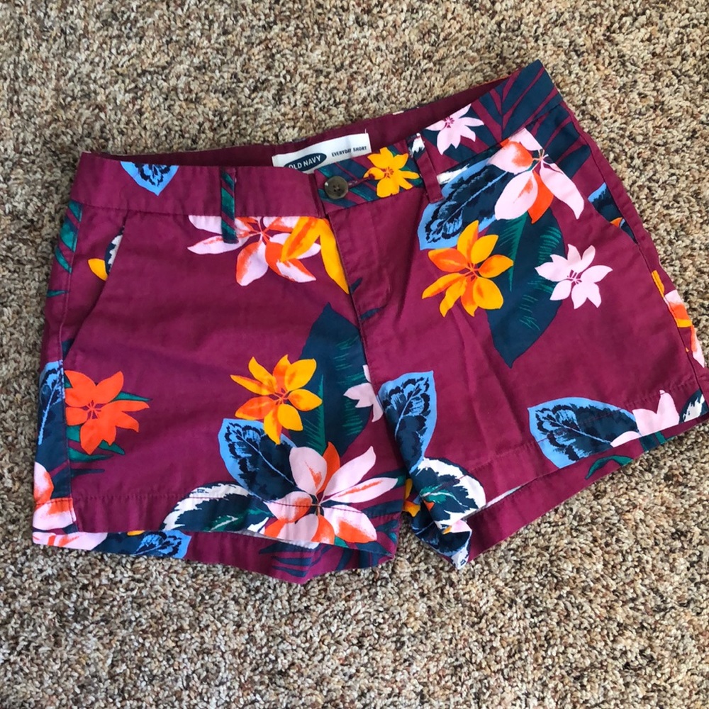 Tropical Cotton Old Navy Everyday Shorts!